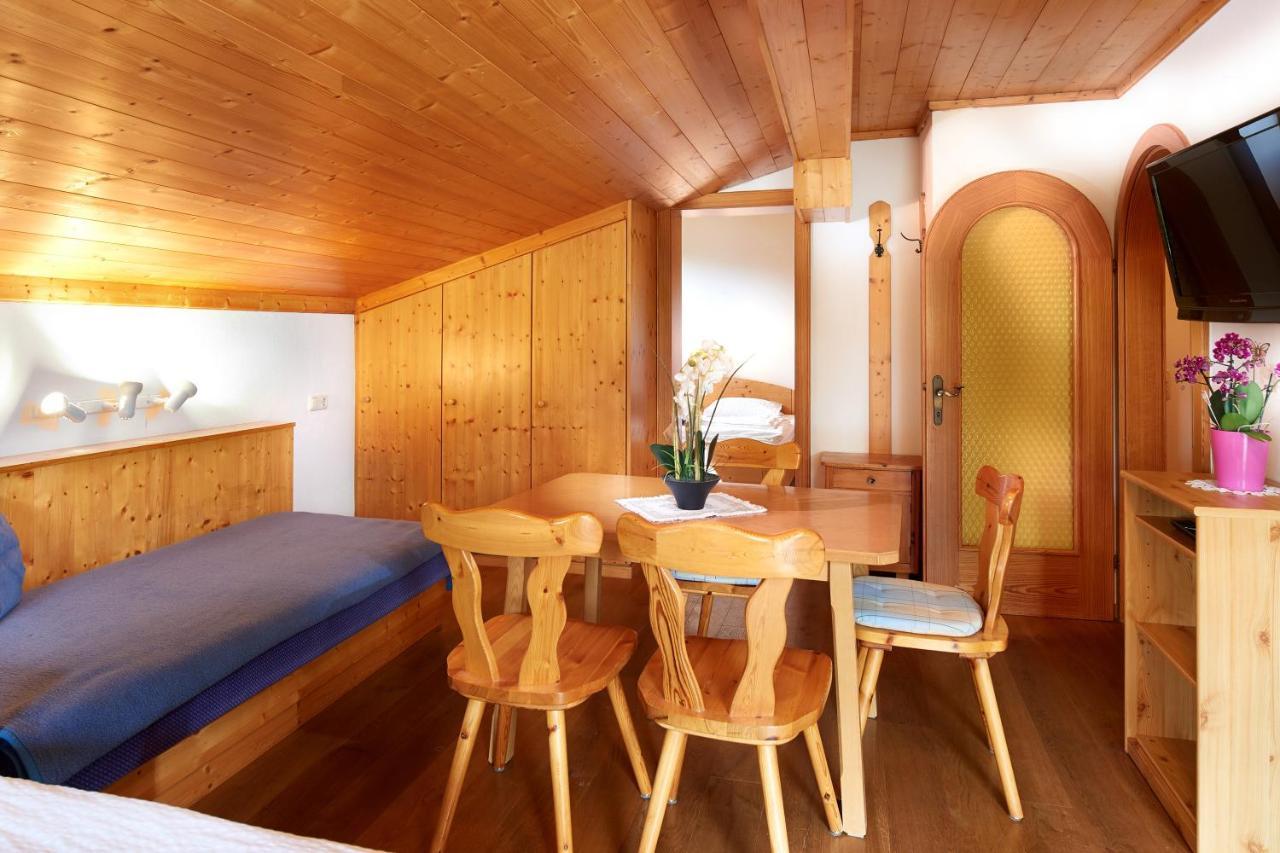 マリア・アルム・アム・シュタイナーネン・メアー Haus Obermuehle Bed & Breakfast エクステリア 写真